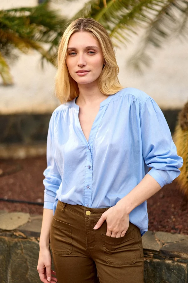 Clearance Blouse Bolia - Bleu Ciel Blouses & Chemisiers