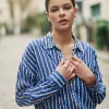 Hot Chemise droite Chanice - Géométrique bleu Blouses & Chemisiers
